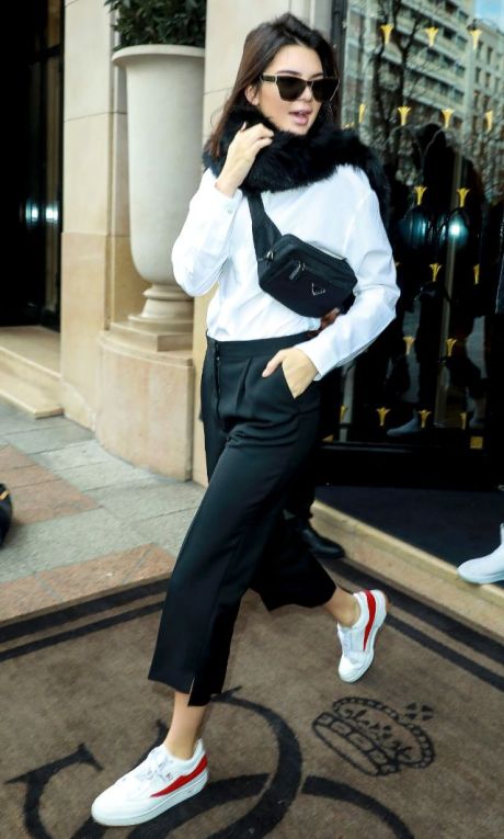 Kendall-Jenner-fanny-pack-2